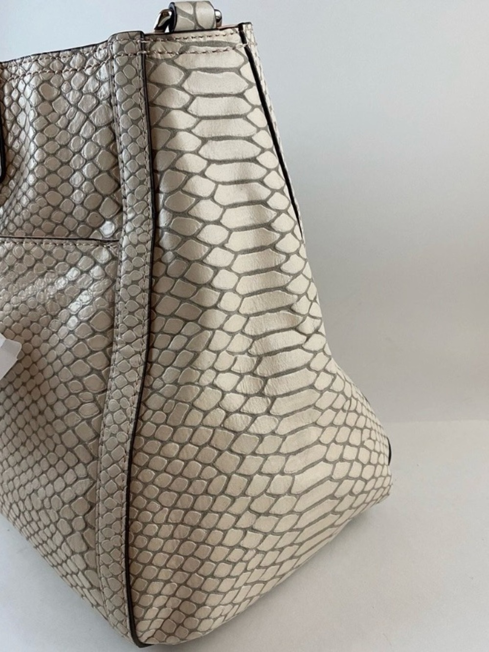 Coach Park Python Carryall tote (Model Style F24384) - Picture 11 of 11